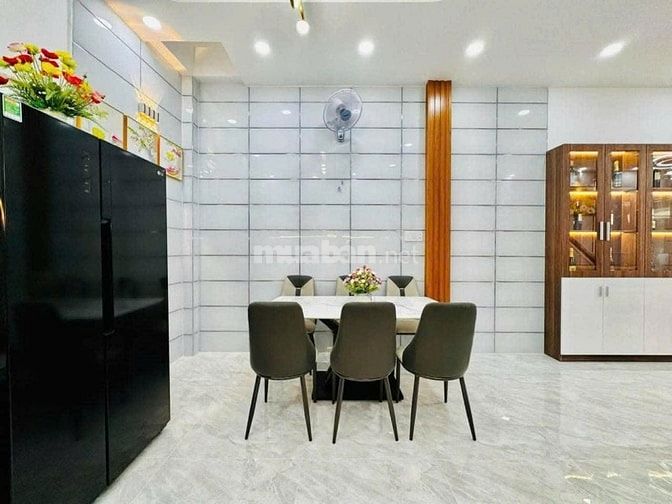 Căn 64.7m² Nơ Trang Long sổ sẵn. Xây 1 trệt 2 lầu, hẻm 4m. Gần chợ