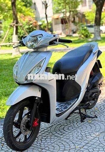 Honda Vision 2016 Bạc, nợ xấu đưa 5tr lấy xe