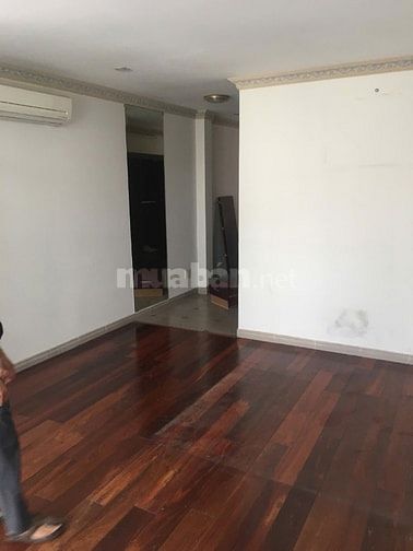 BÁN GẤP NHÀ TRUNG TÂM Q1 NGAY ĐƯỜNG NGUYỄN TRÃI HẺM XE HƠI.