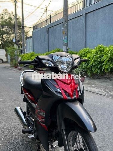 xe SYM  elagan 2018 màu Đỏ Đen moi len ken 95 %