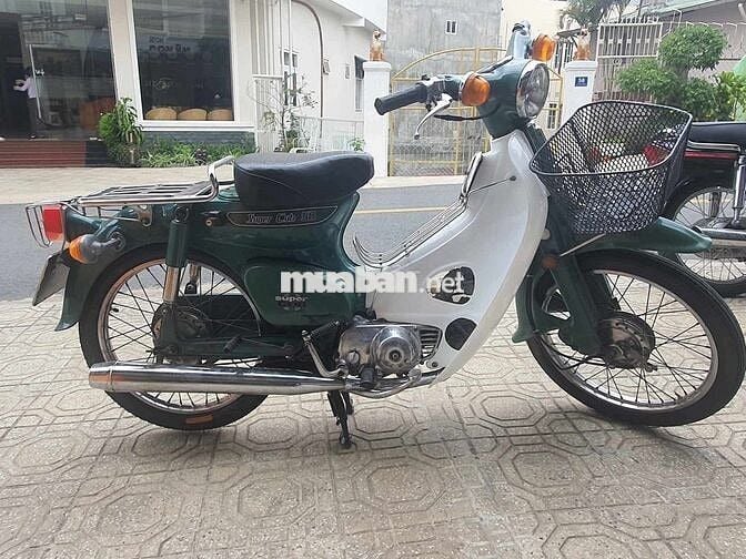 Honda Cub Cánh én 