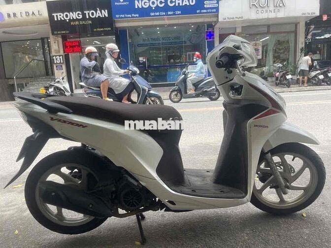 Honda Vision Trắng Hà Nội