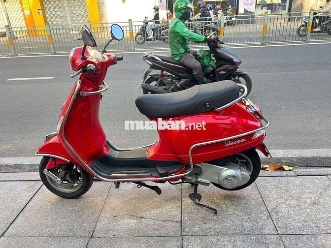 Piaggio Vespa LX ie 2012 Đỏ Đã sử dụng