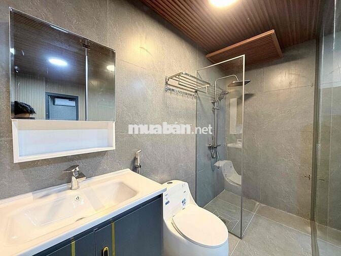 Cho thuê căn hộ 2PN1WC Ban công - thang máy mới 100% Cư Xá Đô Thành Q3