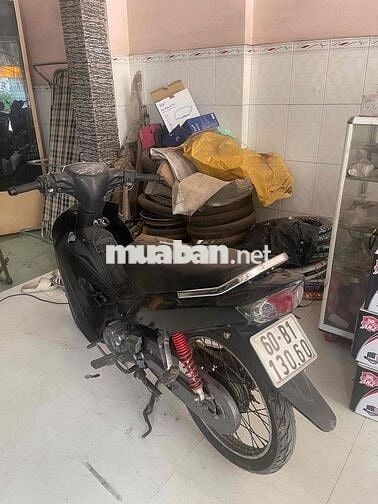 Yamaha Sirius Trắng Đen Nhật