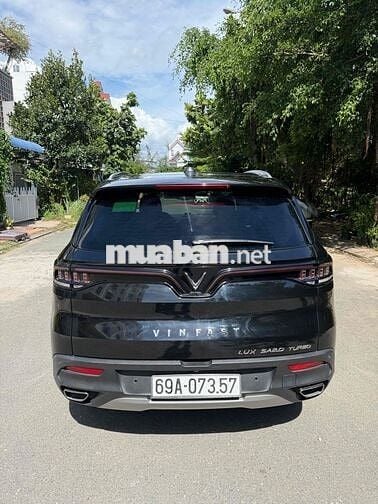 VinFast Lux SA 2.0 Premium 2019 Đen