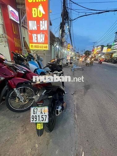 Honda Vario 2022 150cc Bạc chính chủ ký may zin