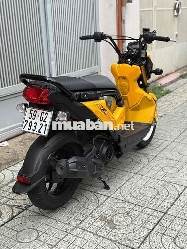 Honda Zoomer X 2020 Thái Lan Vàng Đen