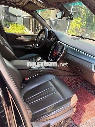 VinFast Lux SA 2.0 Premium 2019 Đen