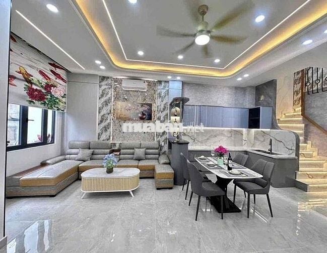 Bán nhà mới giá rẻ hẻm xe hơi 3 tầng ngay Vành Đai 2 Linh Đông Thủ Đức