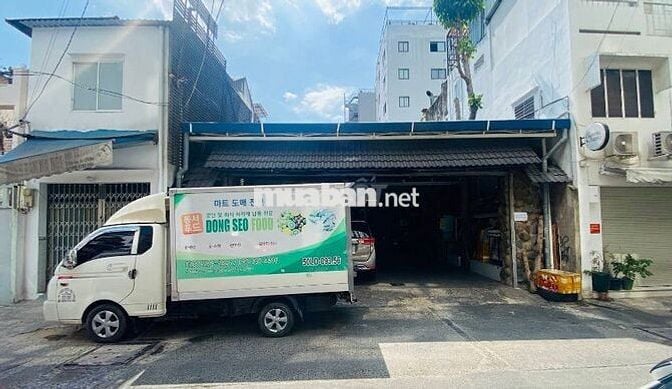 Tuyển tài xế giao nhận hàng xe ô tô vận tải