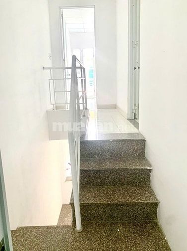 Bể Nợ Bán Ngộp Nhà Lầu 4x12 Mặt Tiền Lộ Nhựa Chỉ 575 Triệu