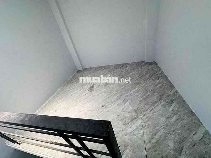 nhà cho thuê nguyên căn 1 trệt 1 lửng 2 phòng ngủ kín 1 phòng hở ,1ưc