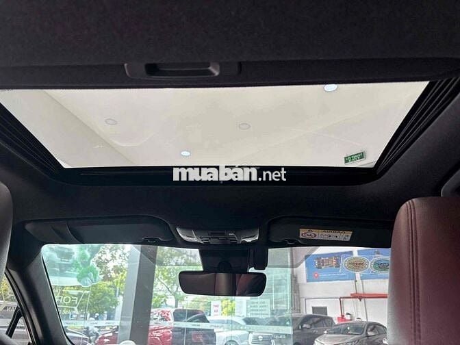 COROLLA CROSS 1.8V 2022 - 650TR THƯƠNG LƯỢNG