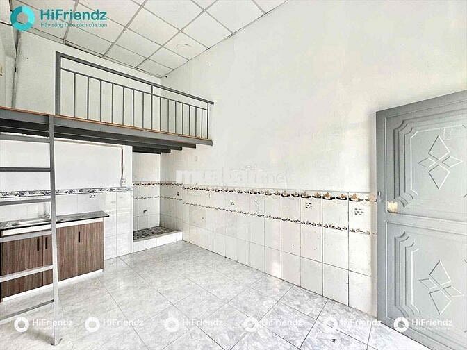 CHO THUÊ PHÒNG GÁC BAN CÔNG GẦN QUỐC LỘ 1A BÌNH THÀNH