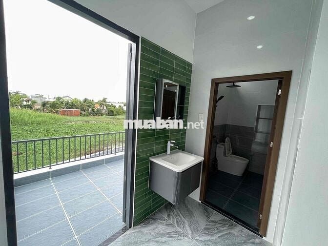 Hiếm  Căn Góc 2 mặt tiền- 2 tầng- Sổ Hoàn Công ngay chợ 150m