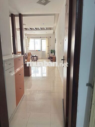 Cần bán căn hộ Vạn Đô, 2PN, nhà đẹp, giá cả phù hợp mua đầu tư