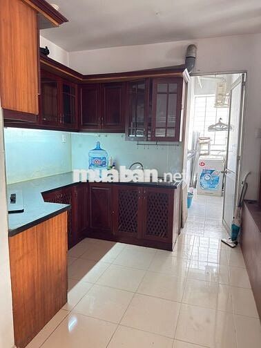 Cần bán căn hộ Vạn Đô, 2PN, nhà đẹp, giá cả phù hợp mua đầu tư