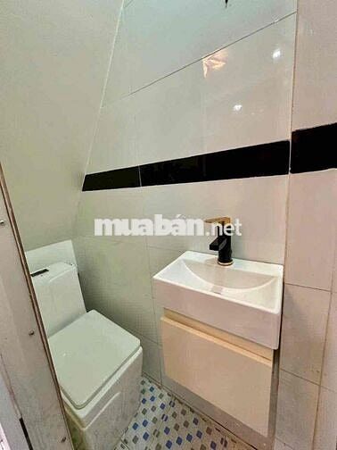 Cho thuê nhà nguyên căn giá 4,9 triệu Đường Quang Trung