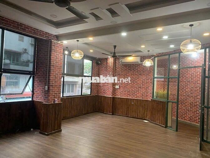 CHO THUÊ NHÀ MẶT TIỀN ĐƯỜNG ÚT TỊCH 10X10M 2L KHU KD ĐÔNG ĐÚC