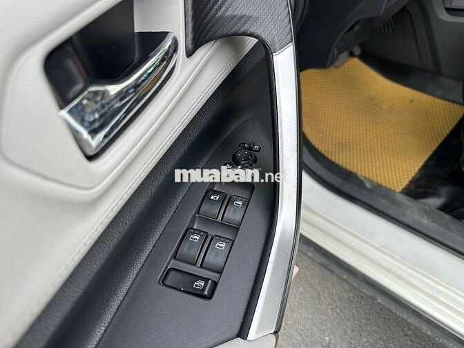 Toyota Veloz 1.5 Top 2022 Trắng 42.000 km