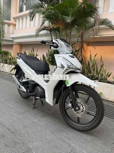 Future LED 2026 BSTP chính chủ odo 1.300km