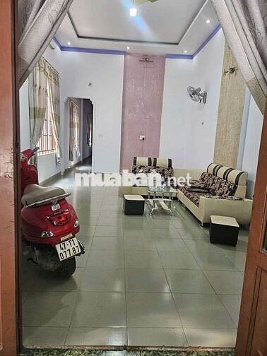 Nhà chính chủ 105m2 cho thuê kinh doanh hoặc ở