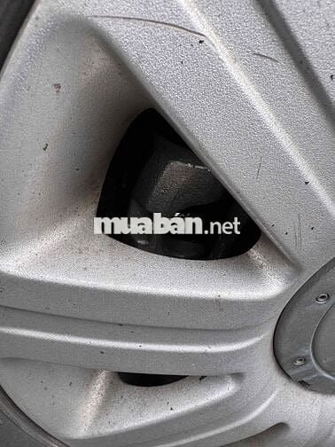 Ford Laser 2004 Tự động Đen