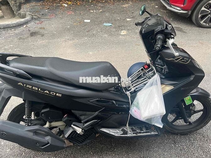 Honda Air Blade Đặc biệt 2023 Đen nhám