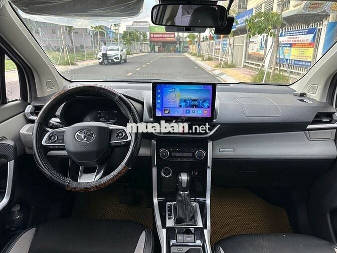 Toyota Veloz 1.5 Top 2022 Trắng 42.000 km