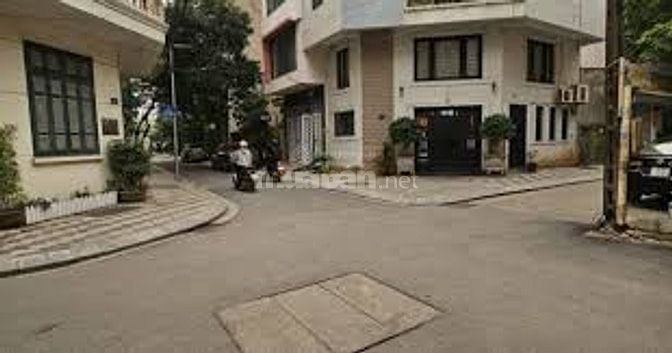 Bán nhà phân lô ngõ 106 Hoàng Quốc Việt 57/64m lô góc, mt 5m giá 21,6t