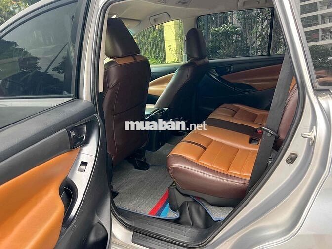 Toyota Innova 2016 phom mới 8chỗ