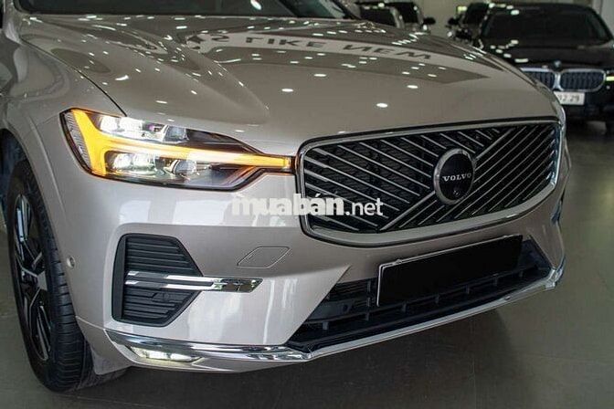 Volvo XC60 Ultra 2026 Vàng Cát 8.800 km