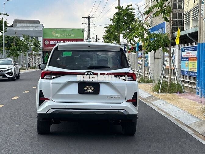 Toyota Veloz 1.5 Top 2022 Trắng 42.000 km