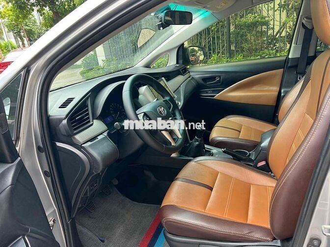 Toyota Innova 2016 phom mới 8chỗ