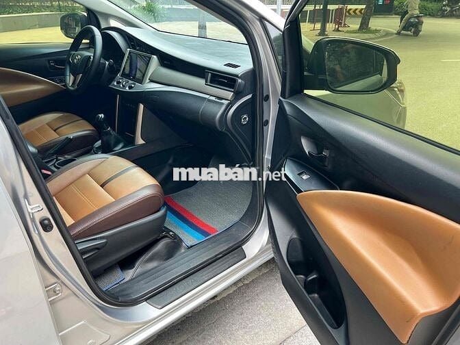 Toyota Innova 2016 phom mới 8chỗ