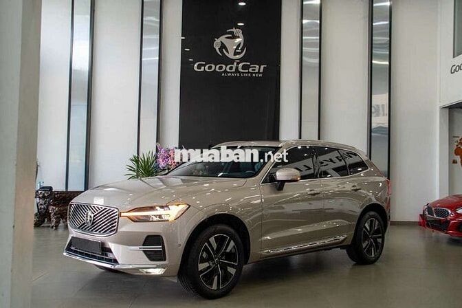 Volvo XC60 Ultra 2026 Vàng Cát 8.800 km