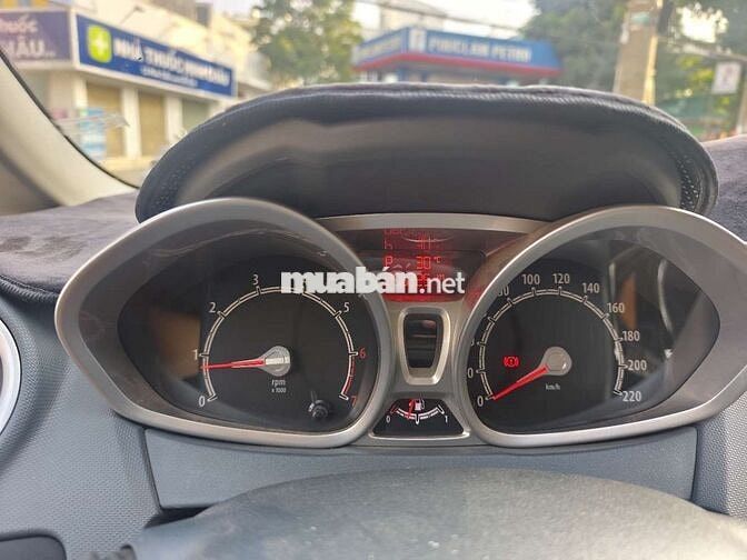Ford Fiesta S 1.6 AT 2013 96225 km Bạc