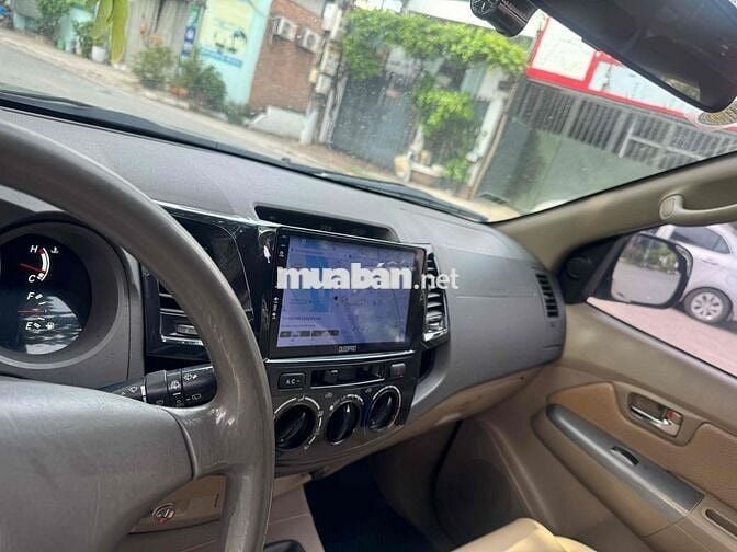 Toyota Fortuner MT 2009 Số sàn 7 chỗ Bạc