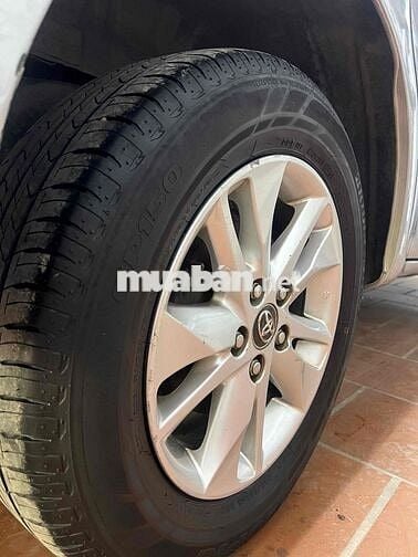 Toyota Innova 2016 phom mới 8chỗ