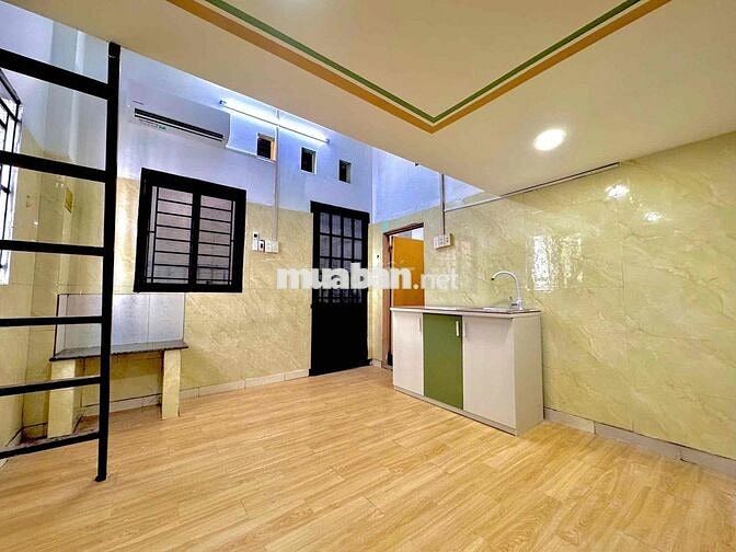 🔥PHÒNG CÓ GÁC CỬA SỔ THOÁNG GIÁ RẺ SẴN MÁY LẠNH - SÂN BAY CV GIA ĐỊNH