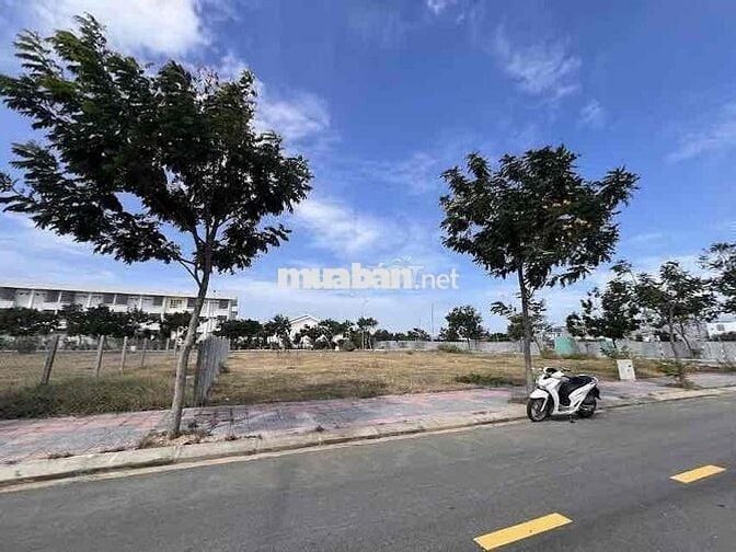 ĐẤT NỀN KHU K2 - ĐỐI DIỆN CHUNG CƯ - GẦN BIỂN BÌNH SƠN NINH CHỬ