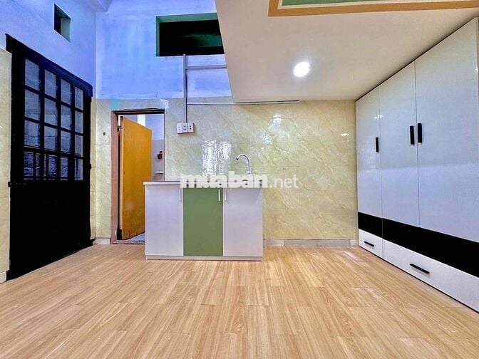 🔥PHÒNG CÓ GÁC CỬA SỔ THOÁNG GIÁ RẺ SẴN MÁY LẠNH - SÂN BAY CV GIA ĐỊNH