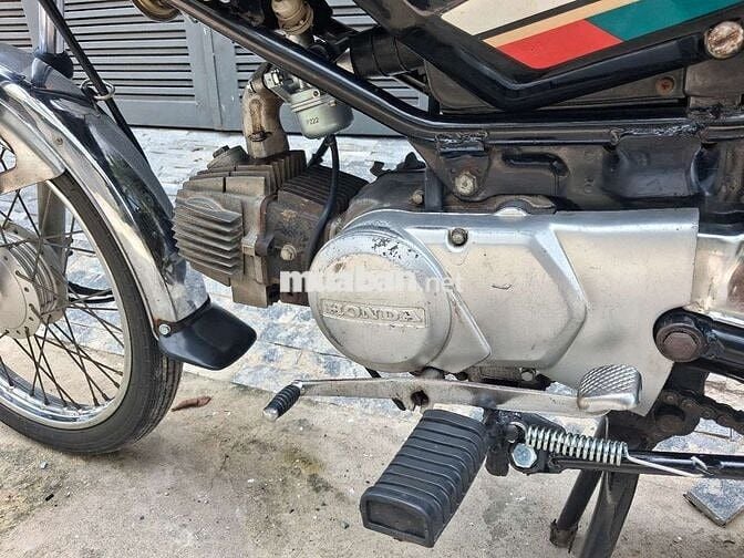 Honda Win 100 Indonesia Đen