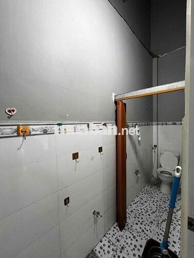 nhà nguyên căn gác full giá rẽ Bình Thạnh