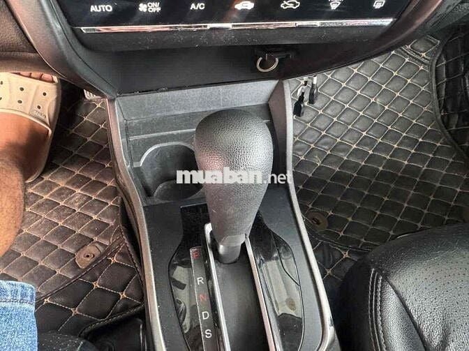 Honda City 2017 Tự động Bạc top