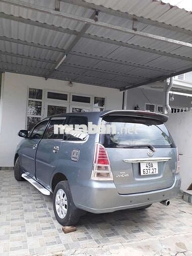 Toyota Innova 7 chỗ màu Xám