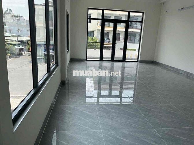 CHO THUÊ TRỆT + LẦU 1 – MẶT TIỀN 25M ĐỐI DIỆN KCN TÂN THỚI HIỆP – PHƯỜ