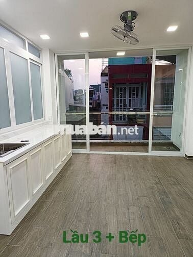Nhà Nguyễn Căn Hẻm Xe Hơi Đường 3/2 - 2PN 3WC - 4x8m - Sẵn Máy Lạnh