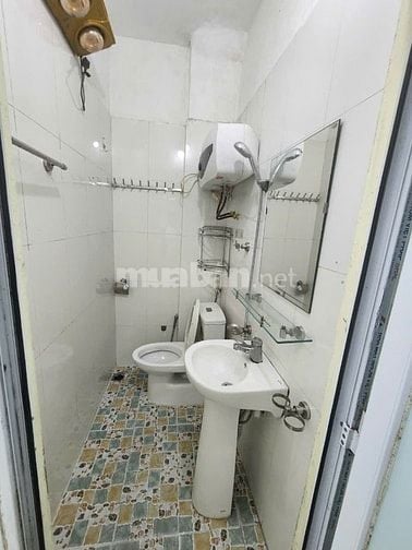 Cho thuê nhà nguyên căn Mỹ Đình 36m2 4 tầng giá 10 triệu